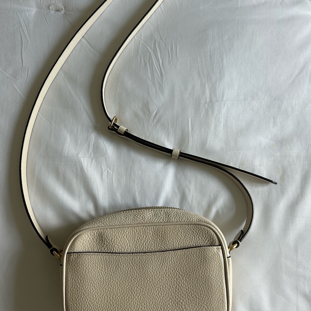 Coach Ivory Crossbody Bag - Picture 3 of 7